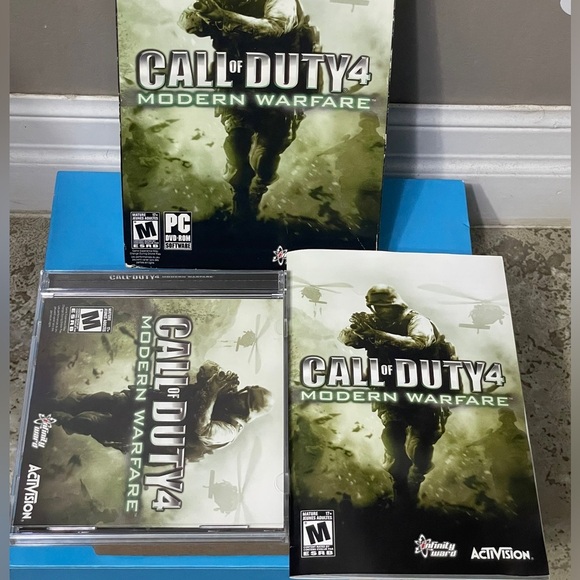 CALL OF DUTY 4- MODERN WARFARE -PC DVD-ROM (2007)- Big Box with Manual- Like New - Picture 3 of 3